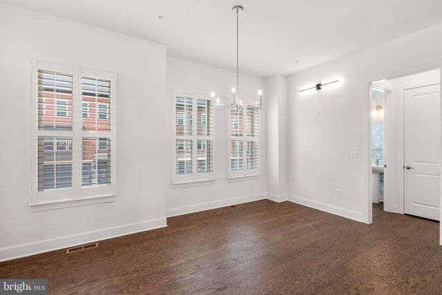 10124 DALMATIAN ST, Rockville, MD 20850