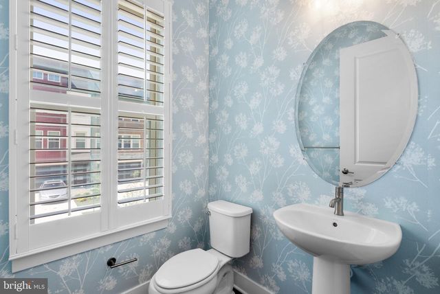 10124 DALMATIAN ST, Rockville, MD 20850