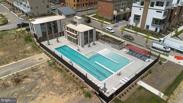 10124 DALMATIAN ST, Rockville, MD 20850