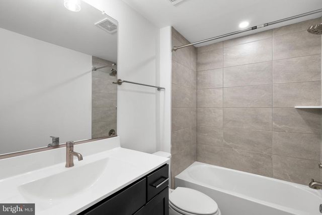 10124 DALMATIAN ST, Rockville, MD 20850