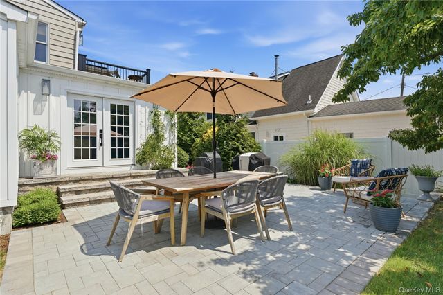 240 Eaton Lane, West Islip, NY 11795