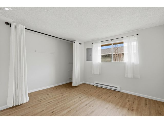 1267 Ne 183RD Ave, Portland, OR 97230