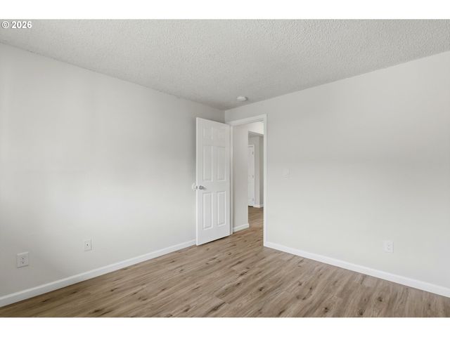 1267 Ne 183RD Ave, Portland, OR 97230