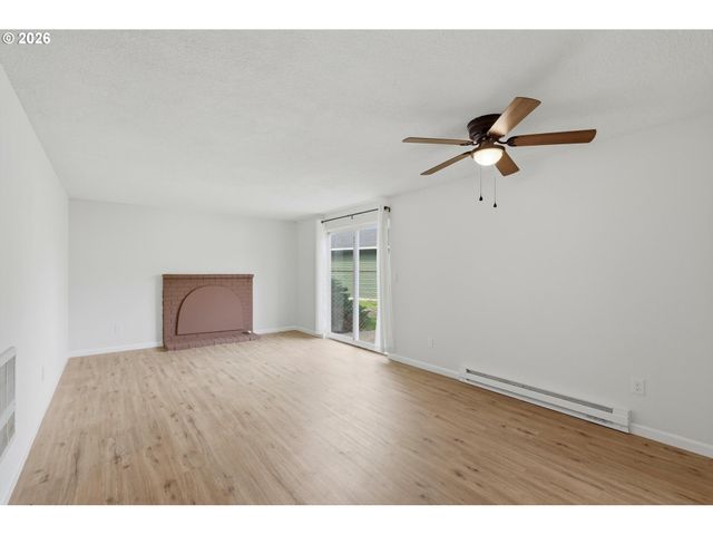 1267 Ne 183RD Ave, Portland, OR 97230