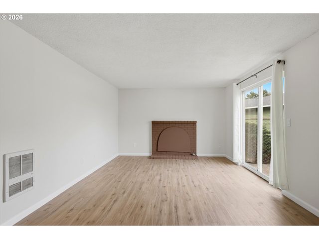 1267 Ne 183RD Ave, Portland, OR 97230