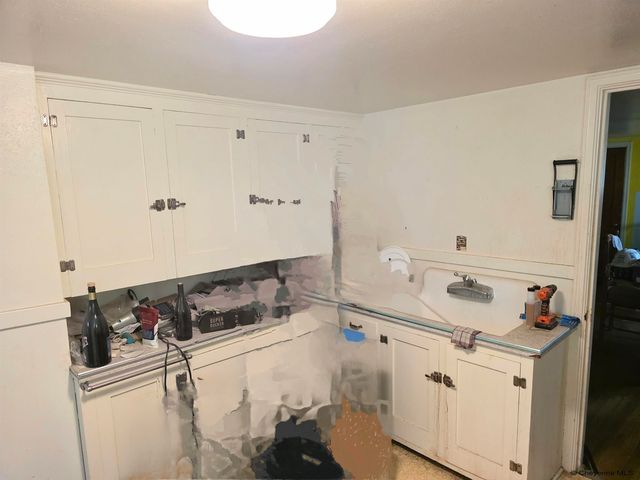 103 E 6TH AVE, Cheyenne, WY 82001