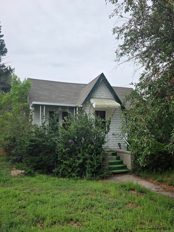 103 E 6TH AVE, Cheyenne, WY 82001