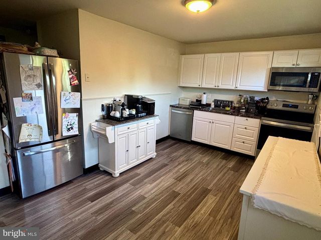 520 OLIVE ST, Warminster, PA 18974