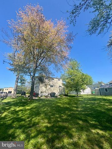 520 OLIVE ST, Warminster, PA 18974