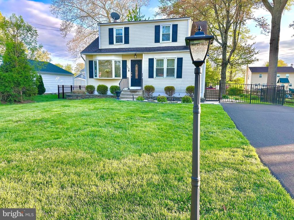 520 OLIVE ST, Warminster, PA 18974