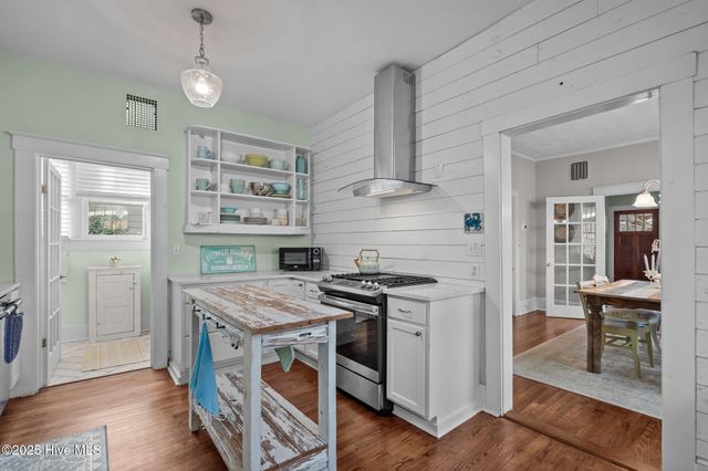 1806 Ann Street, Wilmington, NC 28403