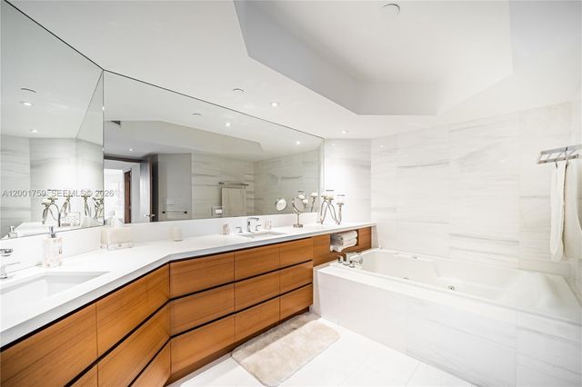 16485 Collins Ave 536, Sunny Isles Beach, FL 33160