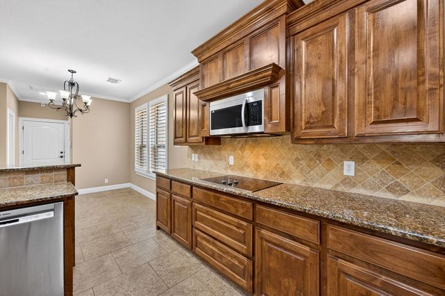 1003 Almont Place, Midland, TX 79705