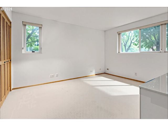 2512 Se BAYPOINT Dr 37, Vancouver, WA 98683