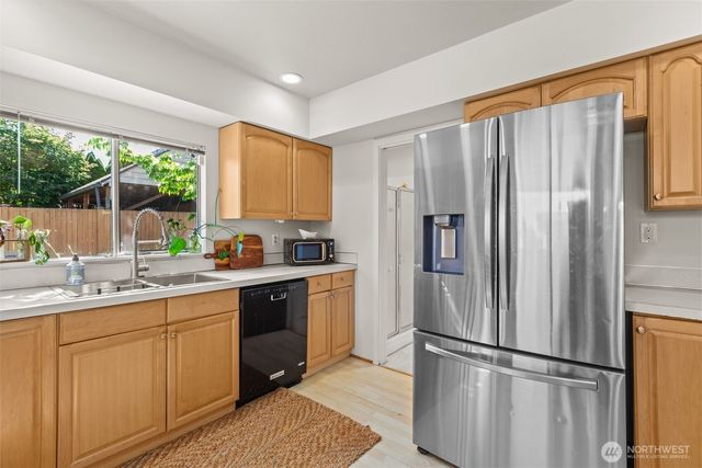 1721 McDougall Avenue, Everett, WA 98201