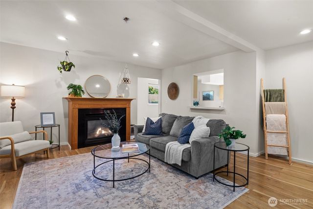 1721 McDougall Avenue, Everett, WA 98201