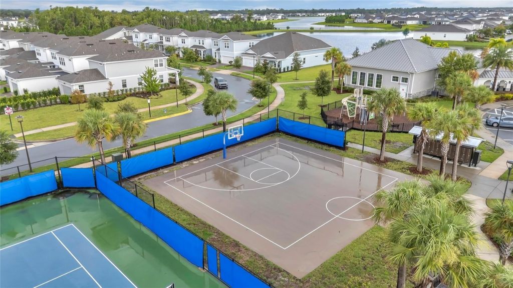 Image 27 of property listing at 14328 SAPELO BEACH DRIVE, Orlando, FL 32827