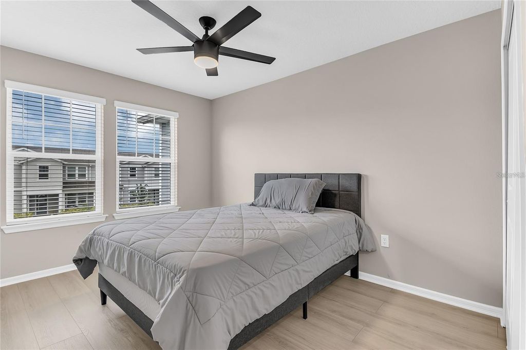 Image 6 of property listing at 14328 SAPELO BEACH DRIVE, Orlando, FL 32827
