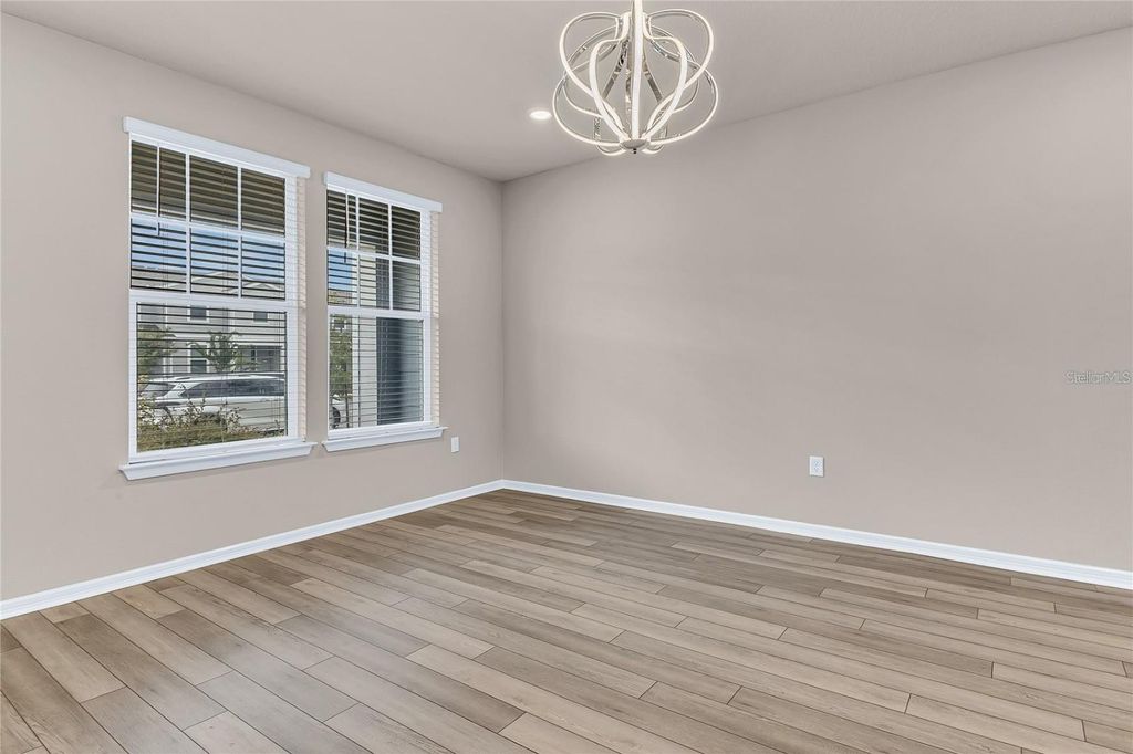 Image 10 of property listing at 14328 SAPELO BEACH DRIVE, Orlando, FL 32827