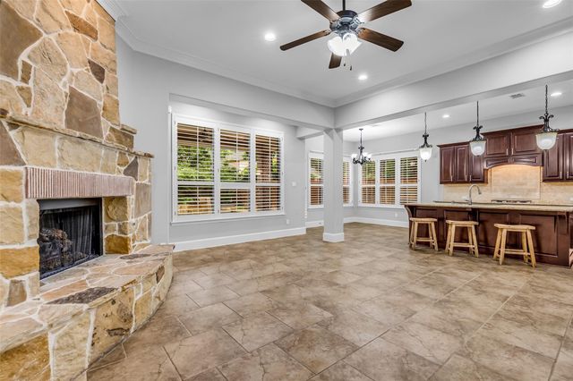 107 N Almondell Circle, The Woodlands, TX 77354