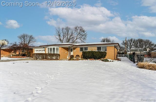 11503 Anna Lisa Drive, Sterling Heights, MI 48312
