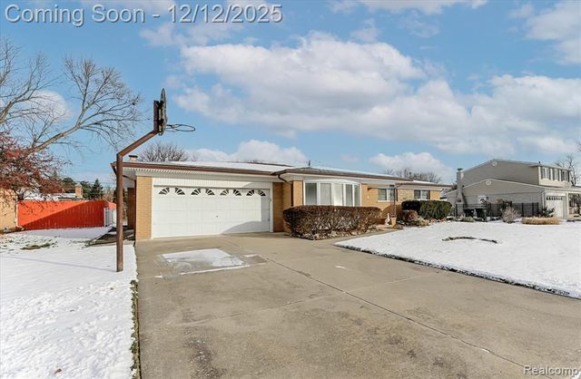 11503 Anna Lisa Drive, Sterling Heights, MI 48312