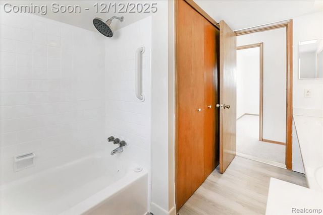 11503 Anna Lisa Drive, Sterling Heights, MI 48312