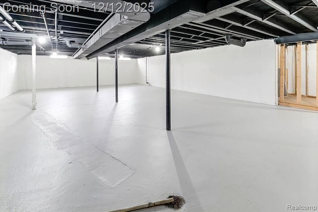 11503 Anna Lisa Drive, Sterling Heights, MI 48312