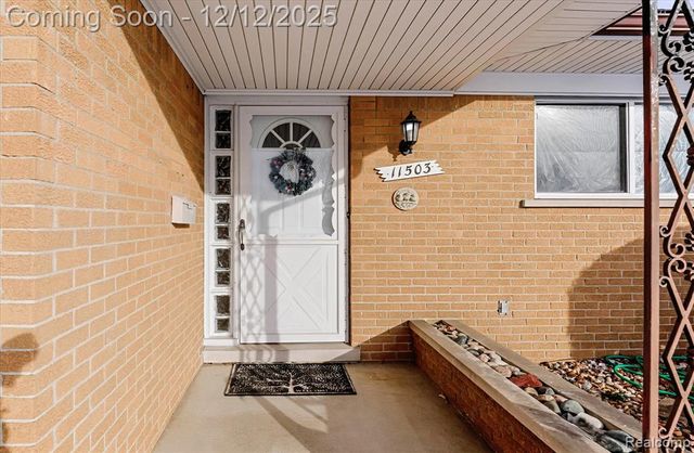 11503 Anna Lisa Drive, Sterling Heights, MI 48312