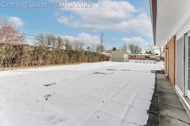 11503 Anna Lisa Drive, Sterling Heights, MI 48312