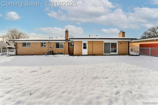 11503 Anna Lisa Drive, Sterling Heights, MI 48312