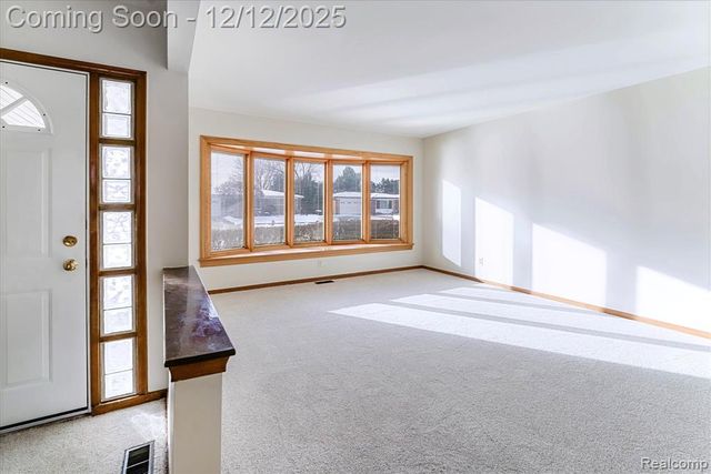 11503 Anna Lisa Drive, Sterling Heights, MI 48312