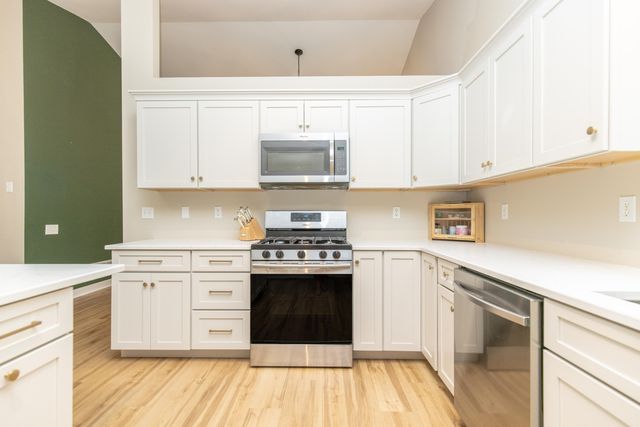 1927 Cory Lane, Chesterton, IN 46304