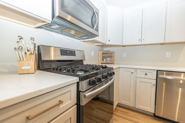 1927 Cory Lane, Chesterton, IN 46304