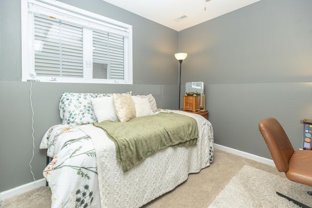 1927 Cory Lane, Chesterton, IN 46304