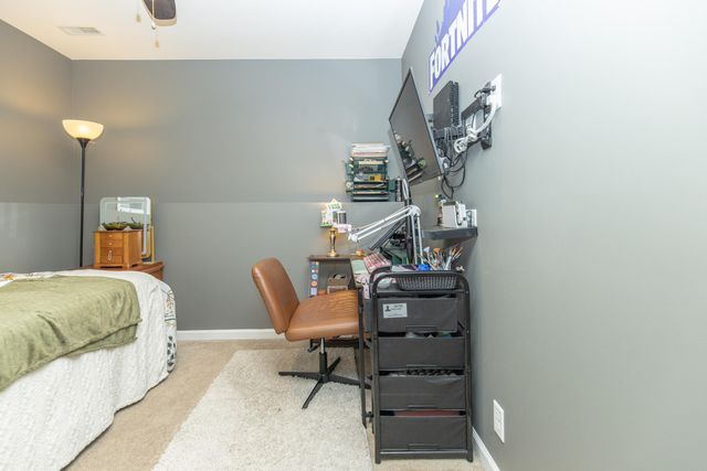1927 Cory Lane, Chesterton, IN 46304