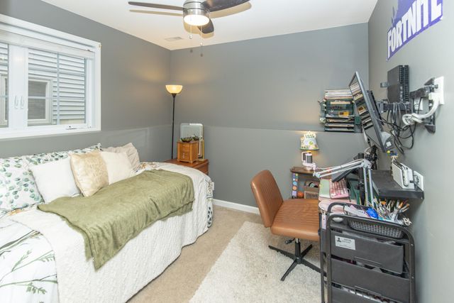 1927 Cory Lane, Chesterton, IN 46304