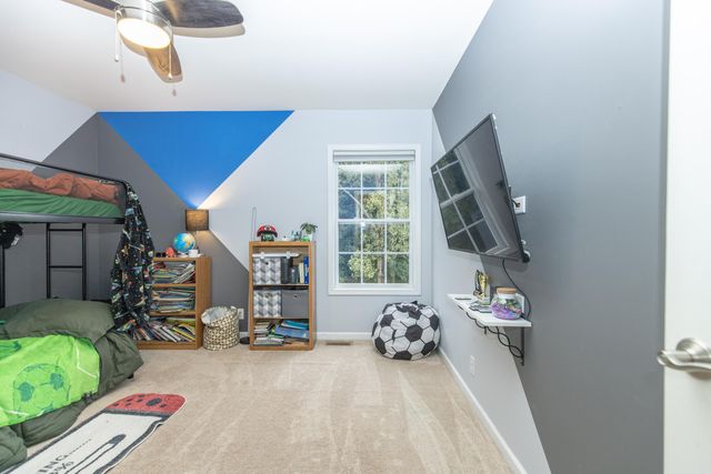 1927 Cory Lane, Chesterton, IN 46304