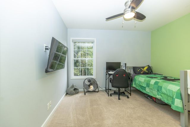 1927 Cory Lane, Chesterton, IN 46304