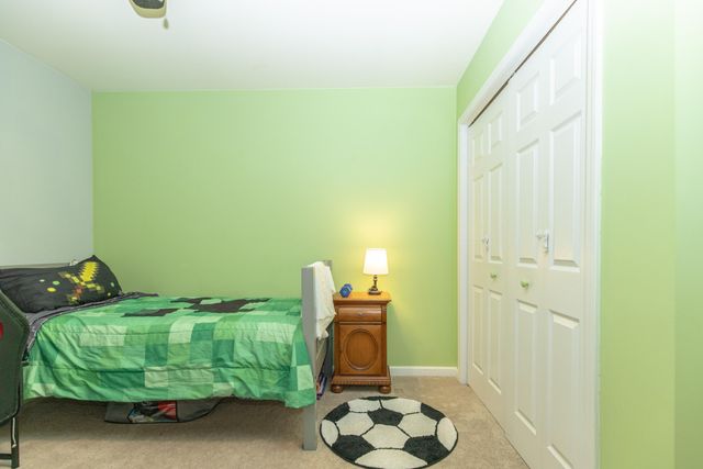 1927 Cory Lane, Chesterton, IN 46304