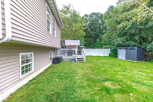 1927 Cory Lane, Chesterton, IN 46304