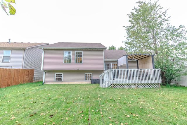 1927 Cory Lane, Chesterton, IN 46304