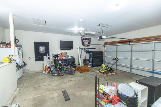 1927 Cory Lane, Chesterton, IN 46304