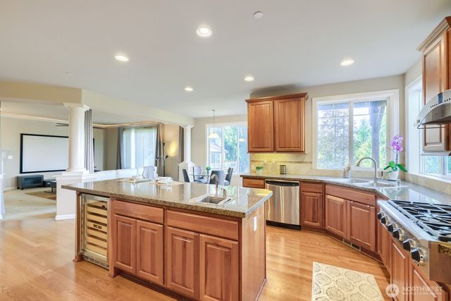 5537 163rd Court NE, Redmond, WA 98052