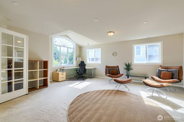 5537 163rd Court NE, Redmond, WA 98052
