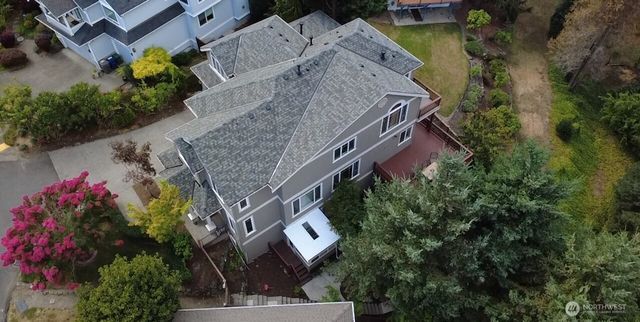 5537 163rd Court NE, Redmond, WA 98052