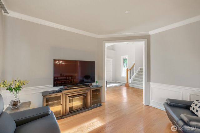 5537 163rd Court NE, Redmond, WA 98052