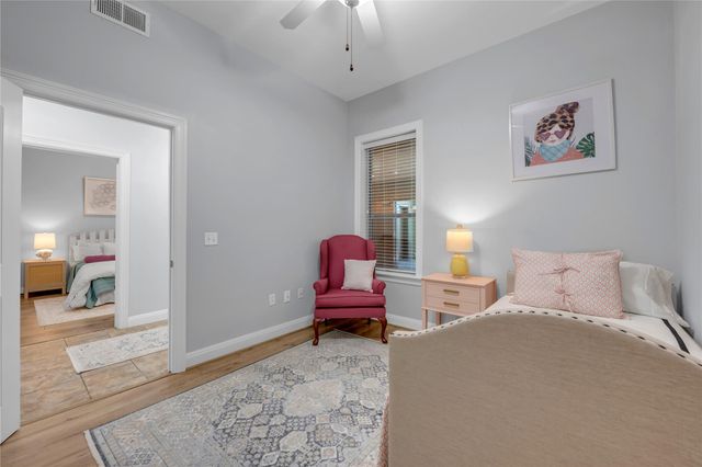 101 West Bank 43, Llano, TX 78657