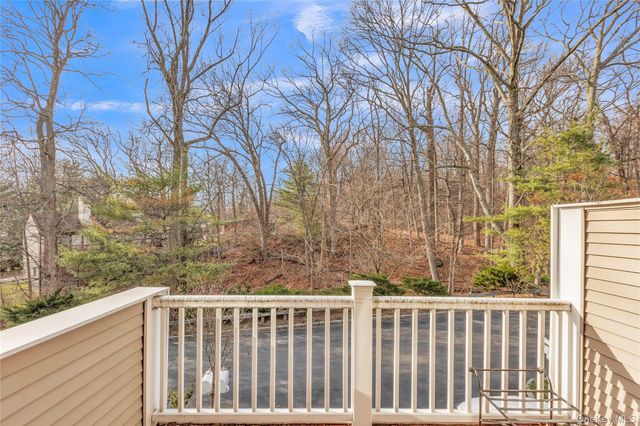 302 Park Ridge Lane, White Plains, NY 10603