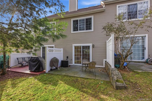 302 Park Ridge Lane, White Plains, NY 10603